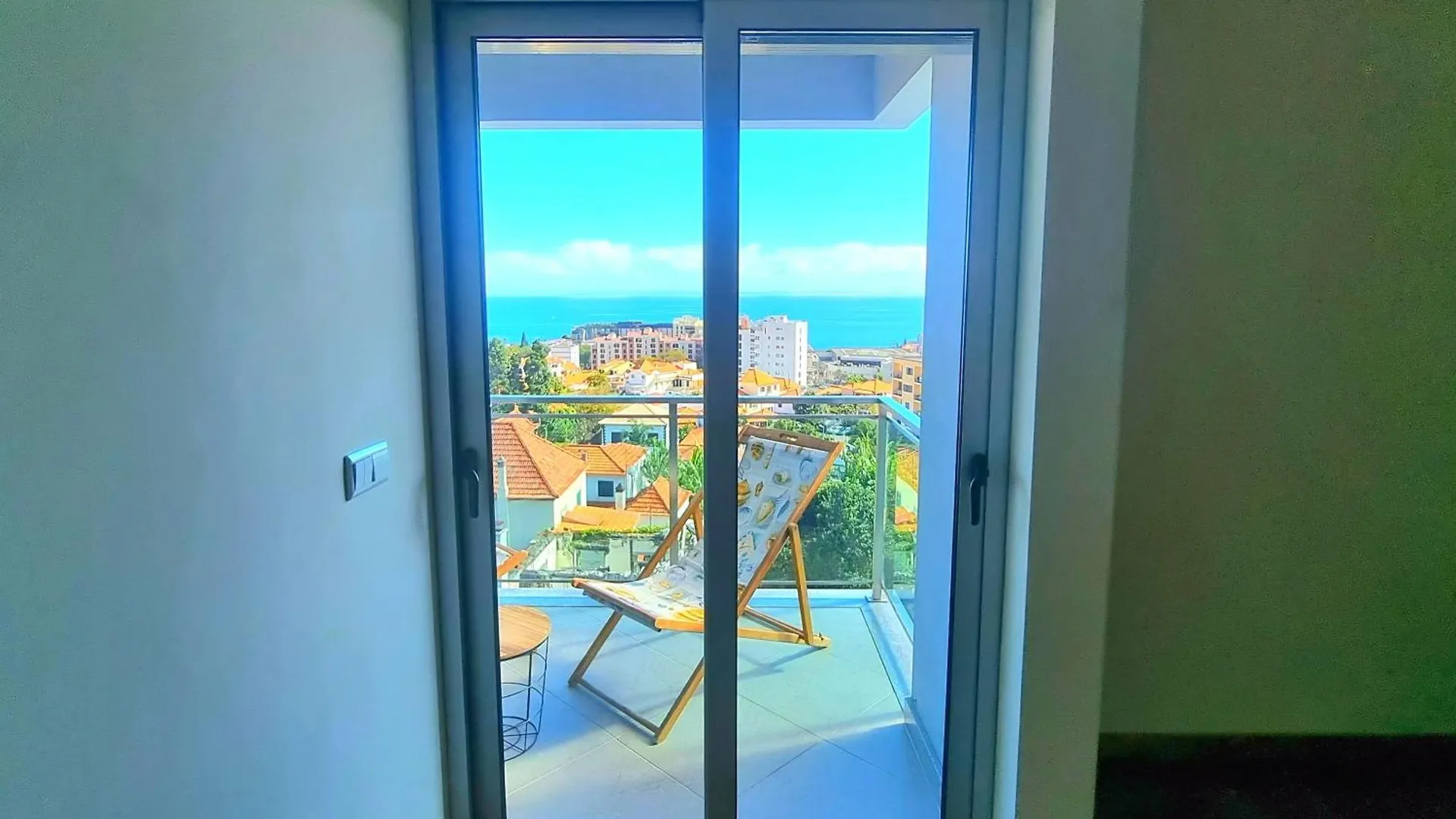 Panoramic Sunrise And Sunset Views, 5 Min From Funchal, Perfect Getaway For Travelers Apartment Portugal