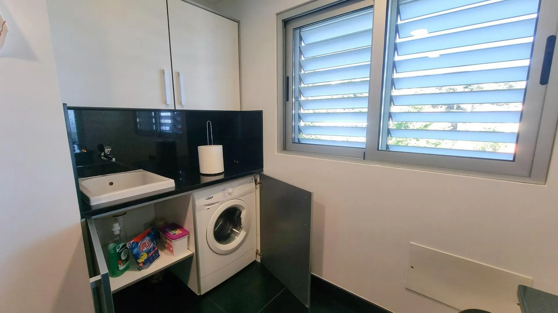 Panoramic Sunrise And Sunset Views, 5 Min From Funchal, Perfect Getaway For Travelers Apartment Funchal (Madeira)